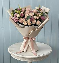 Букет цветов из:  Розы и Лизиантусы в Шипицыно