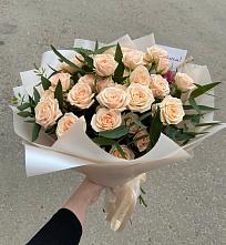 Букет Кремовые розы Латте в Шипицыно
