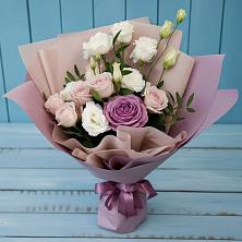 Букет цветов из:  Розы и Лизиантусы в Шипицыно