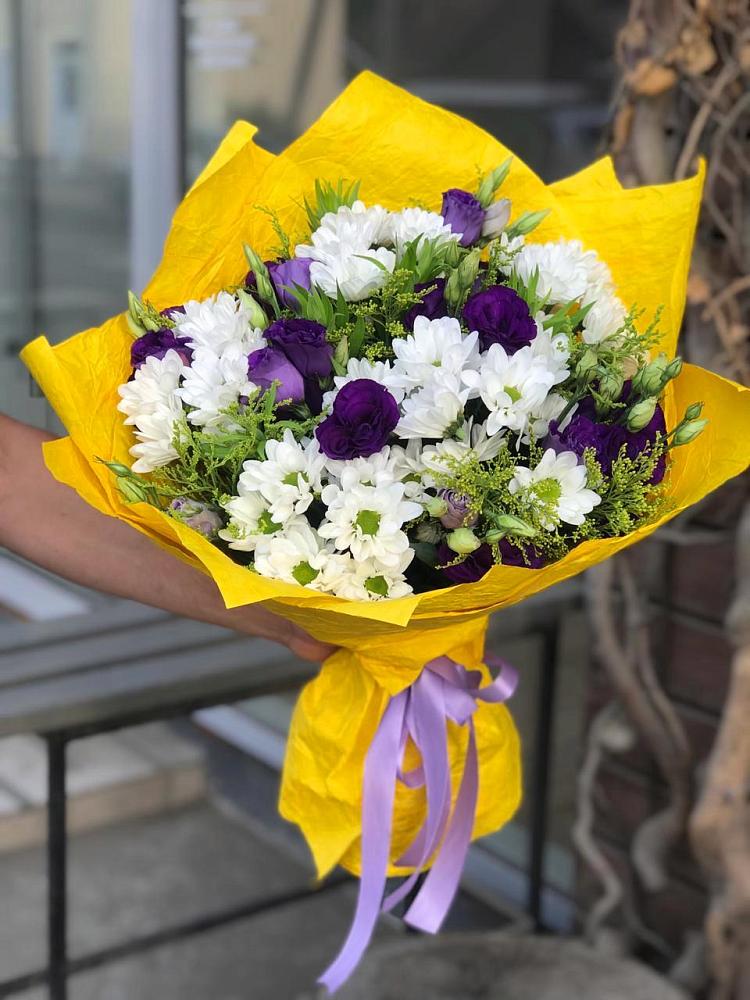 Букет цветов из: Ирисы, Хризантемы и Ромашки в Шипицыно