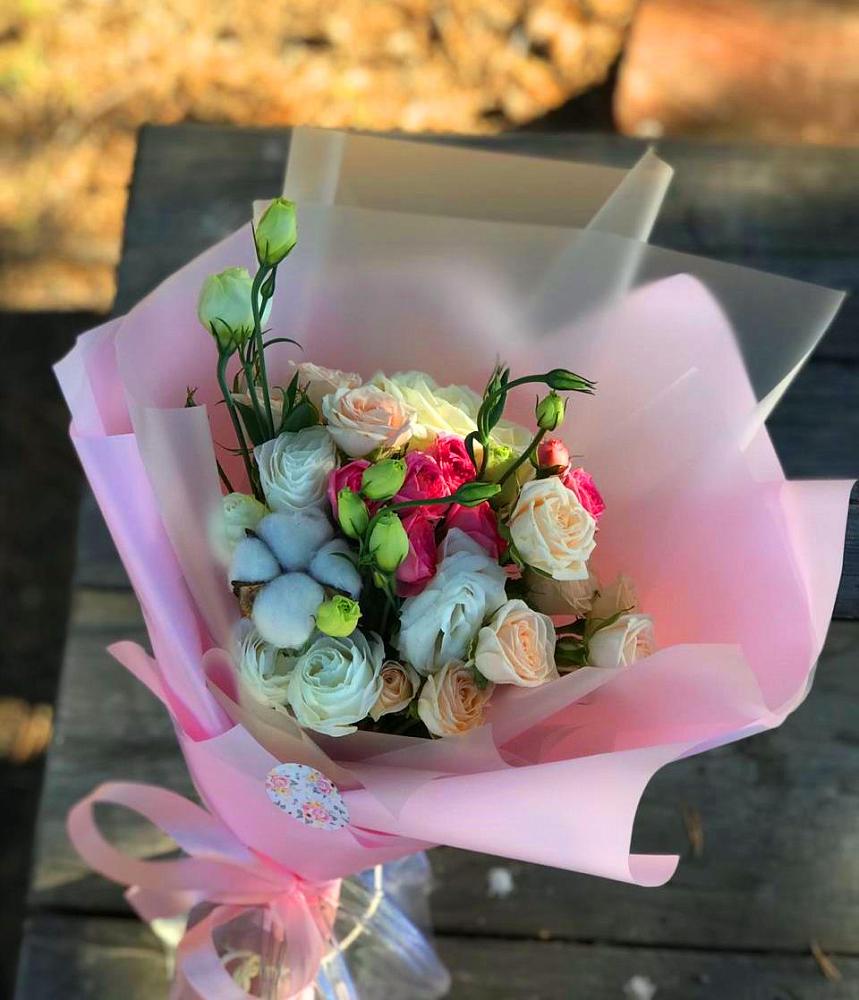 Букет цветов из: Розы и Лизиантусы в Шипицыно