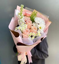 Букет цветов из:  Хризантемы и Розы в Шипицыно