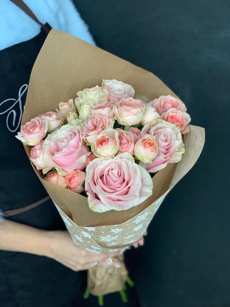 Букет цветов из: Хризантемы и Розы в Шипицыно