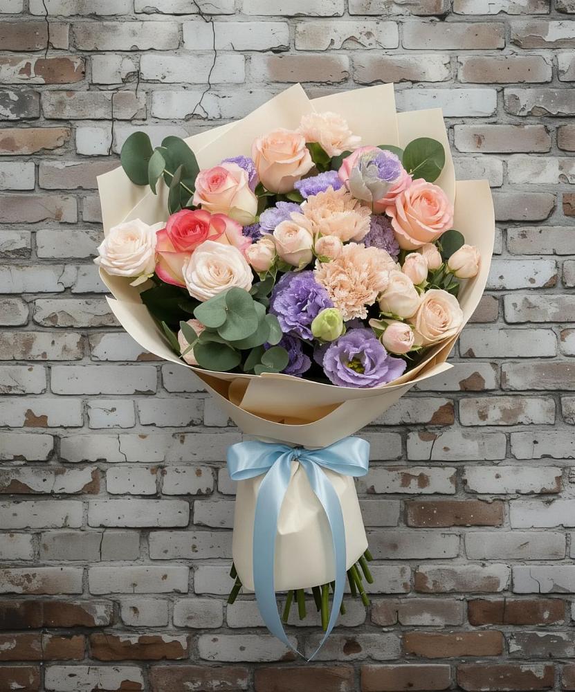 Букет цветов из: Розы, Лизиантусы и Гвоздики в Шипицыно