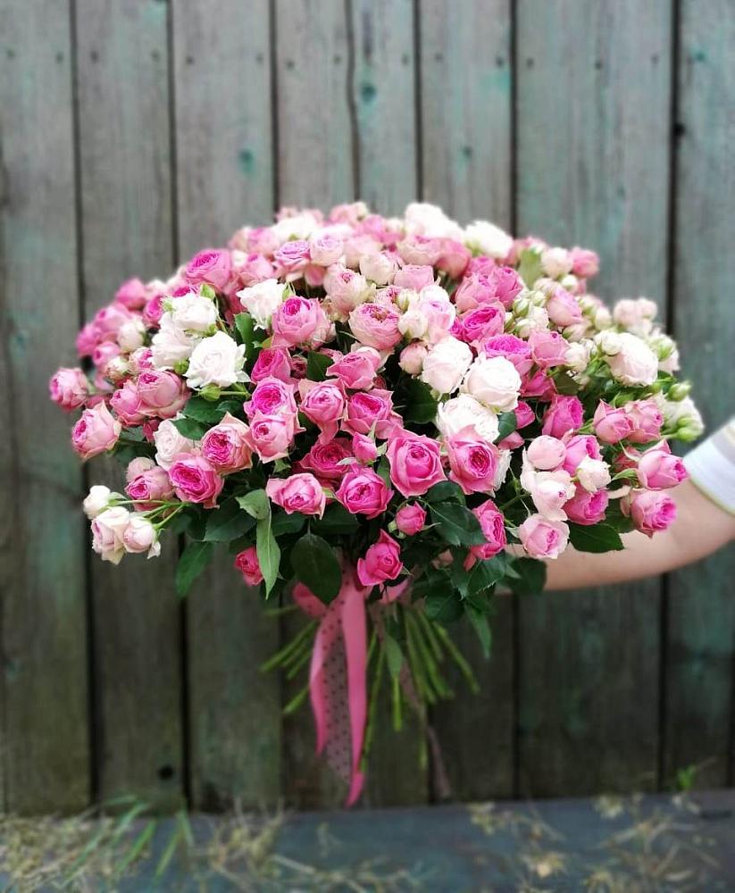 Букет Розовые кустовые розы Натали и Лав Лидия в Шипицыно