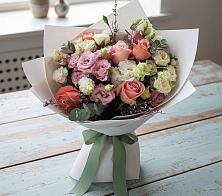 Букет цветов из:  Розы, Лизиантусы и Гвоздики в Шипицыно