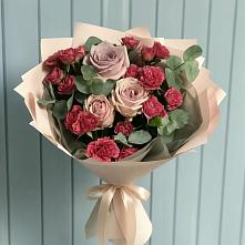 Букет цветов из:  Гвоздики и Розы в Шипицыно