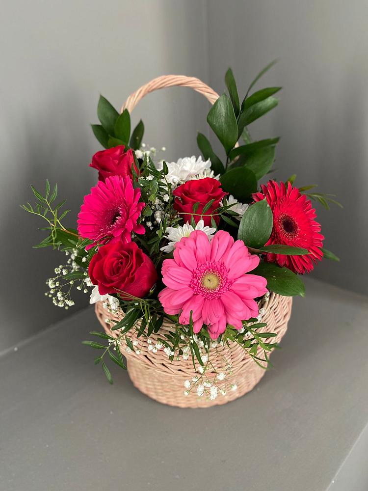Цветочная композиция из Розы, Хризантемы и Герберы в корзине в Шипицыно