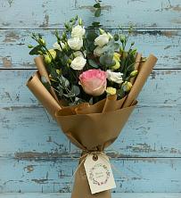 Букет цветов из:  Розы и Лизиантусы в Шипицыно